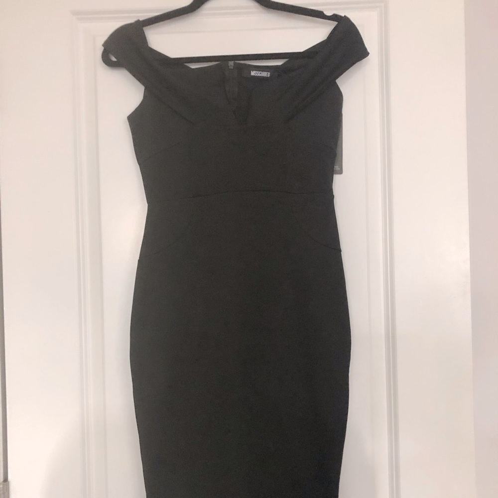 🌸NWT🌸 Misguided slim black dress